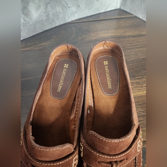 Naturalizer Brown leather Loafer with tassels Size 8M - Picture 11 of 11